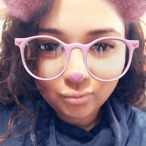 Meet your Posher, Bethsey